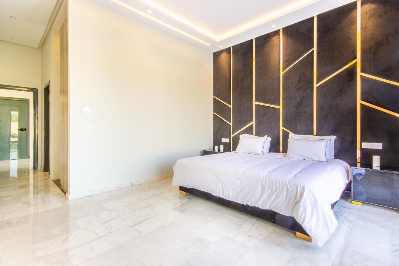 Villa NeWaVe, Lux, Piscine chauffée Inclus, Personnels Marrakesh Esterno foto