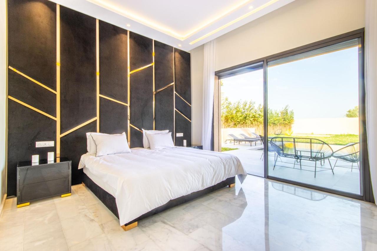 Villa NeWaVe, Lux, Piscine chauffée Inclus, Personnels Marrakesh Esterno foto