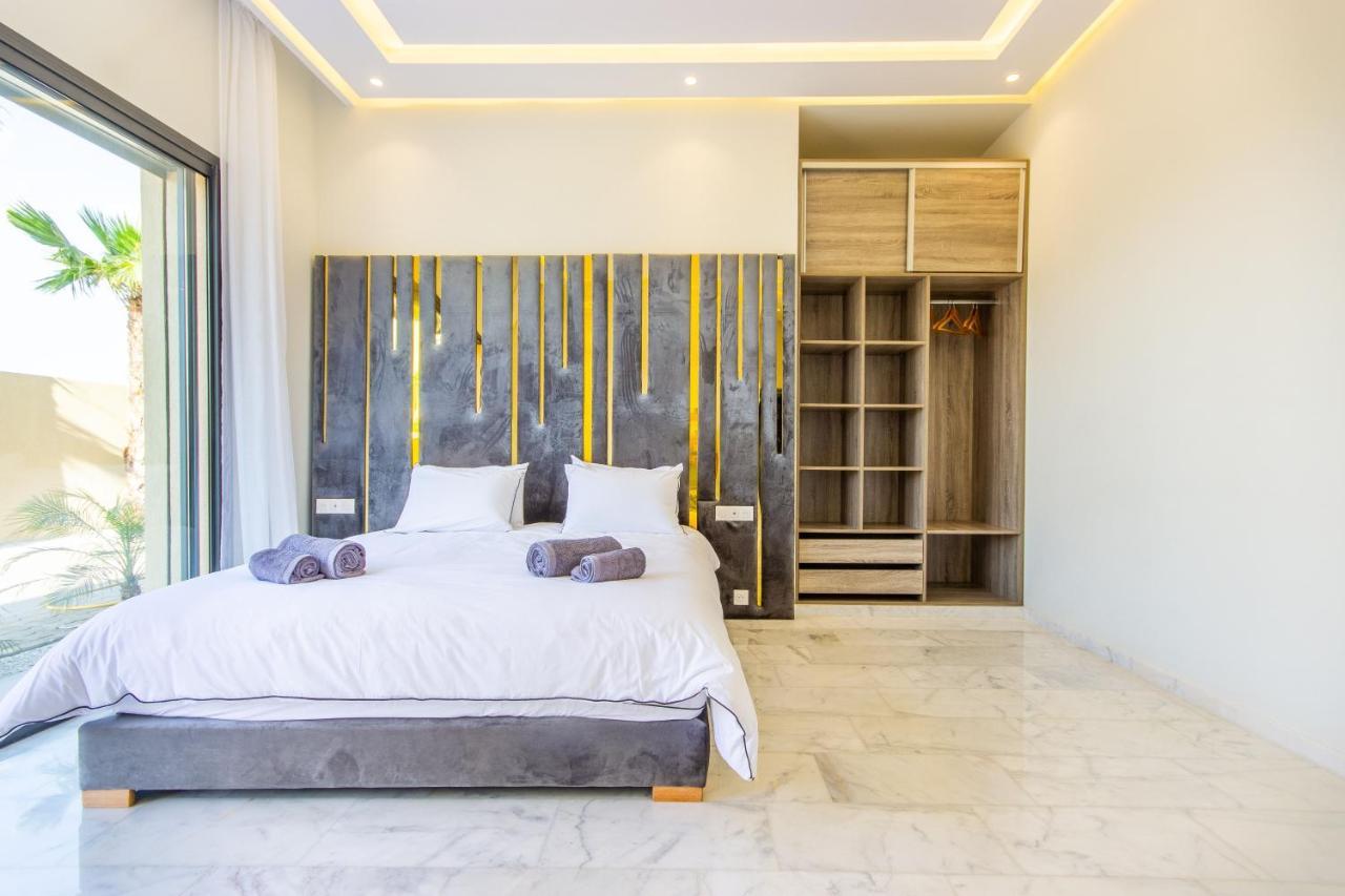 Villa NeWaVe, Lux, Piscine chauffée Inclus, Personnels Marrakesh Esterno foto