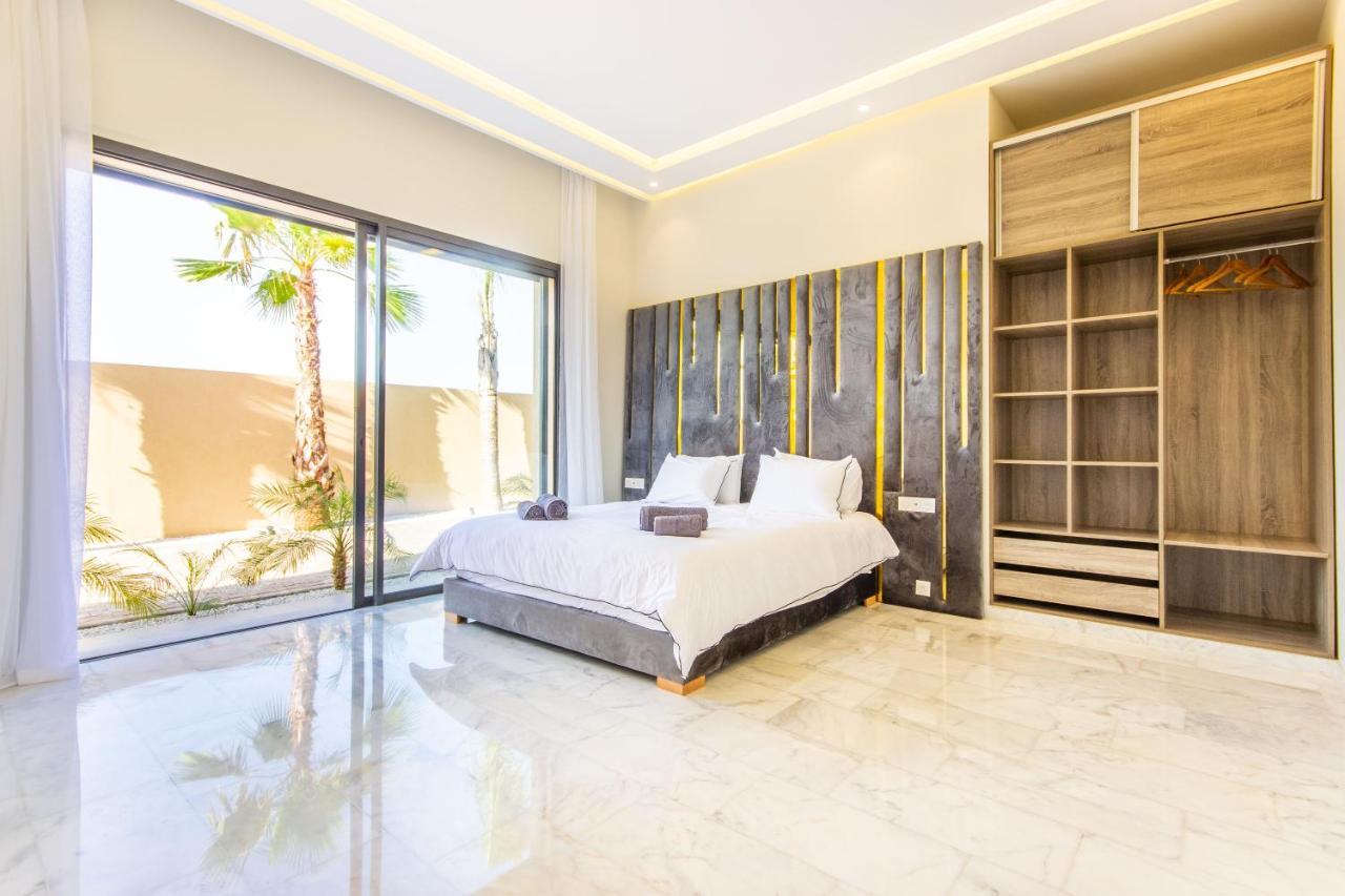 Villa NeWaVe, Lux, Piscine chauffée Inclus, Personnels Marrakesh Esterno foto